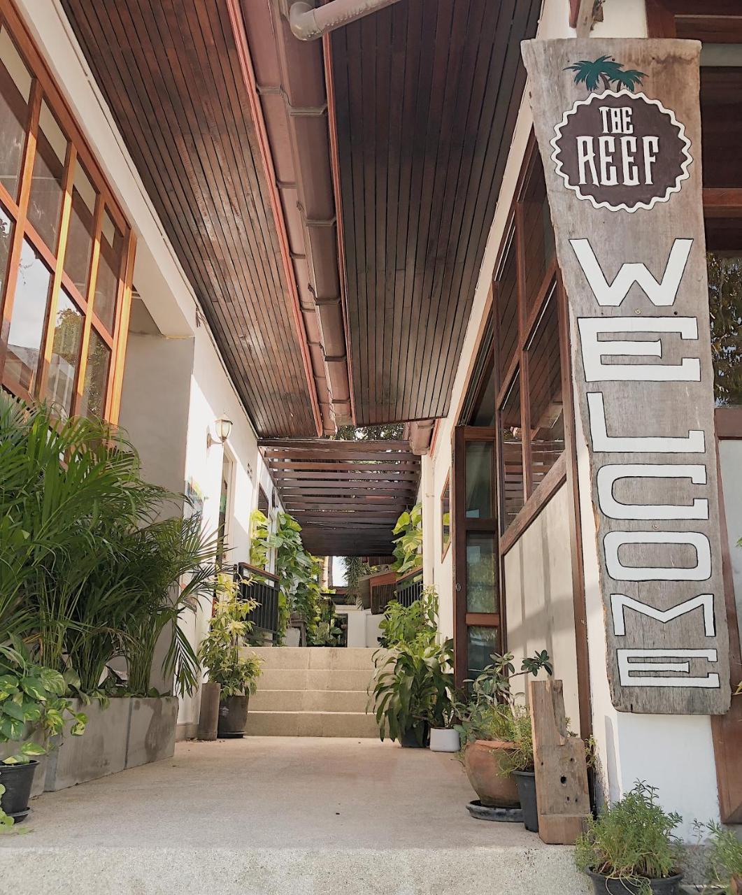 קו ליפה The Reef Hotel & Studios מראה חיצוני תמונה